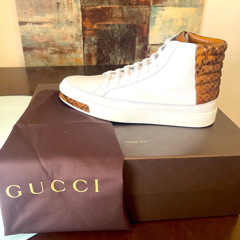 White leather ( python snakeskin) mens Gucci high top shoes size 7.5